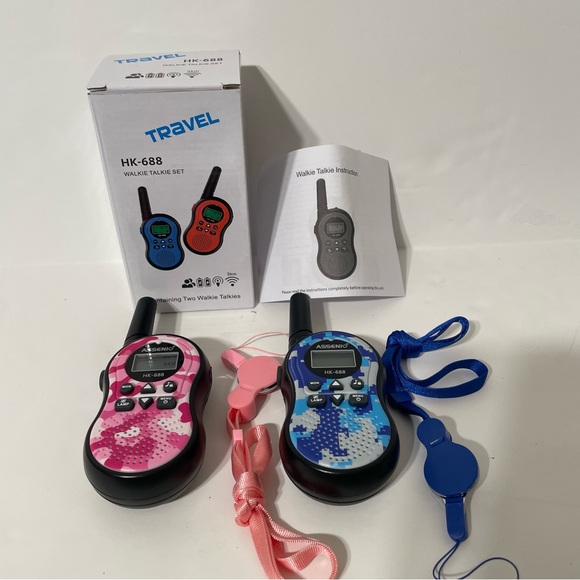 Travel HK-588 Walkie Talkie Set
Contains 2 Walkie Talkies - Picture 11 of 13
